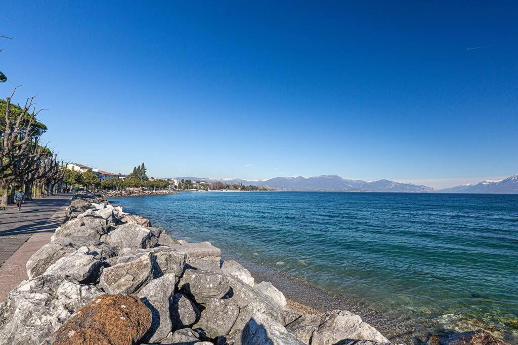 Garda Lake View Apartment Desenzano del Garda Exteriér fotografie